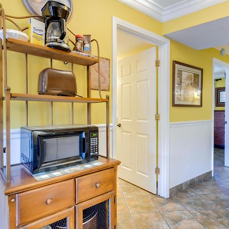 Downtown Gatlinburg Condo With Community Pool! ภายนอก รูปภาพ