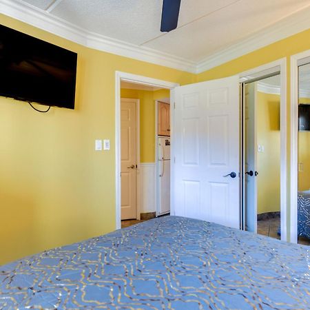 Downtown Gatlinburg Condo With Community Pool! ภายนอก รูปภาพ