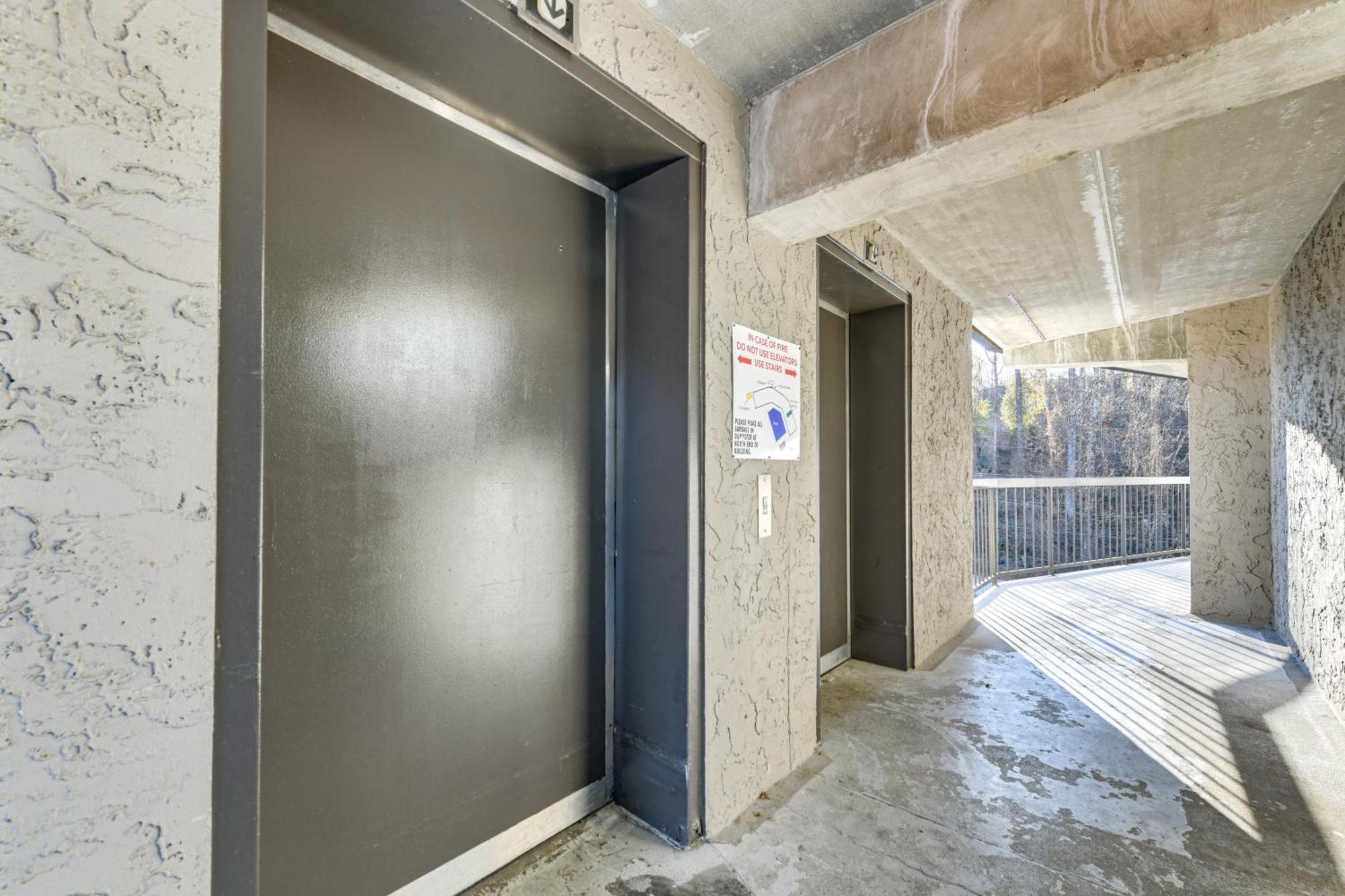 Downtown Gatlinburg Condo With Community Pool! ภายนอก รูปภาพ