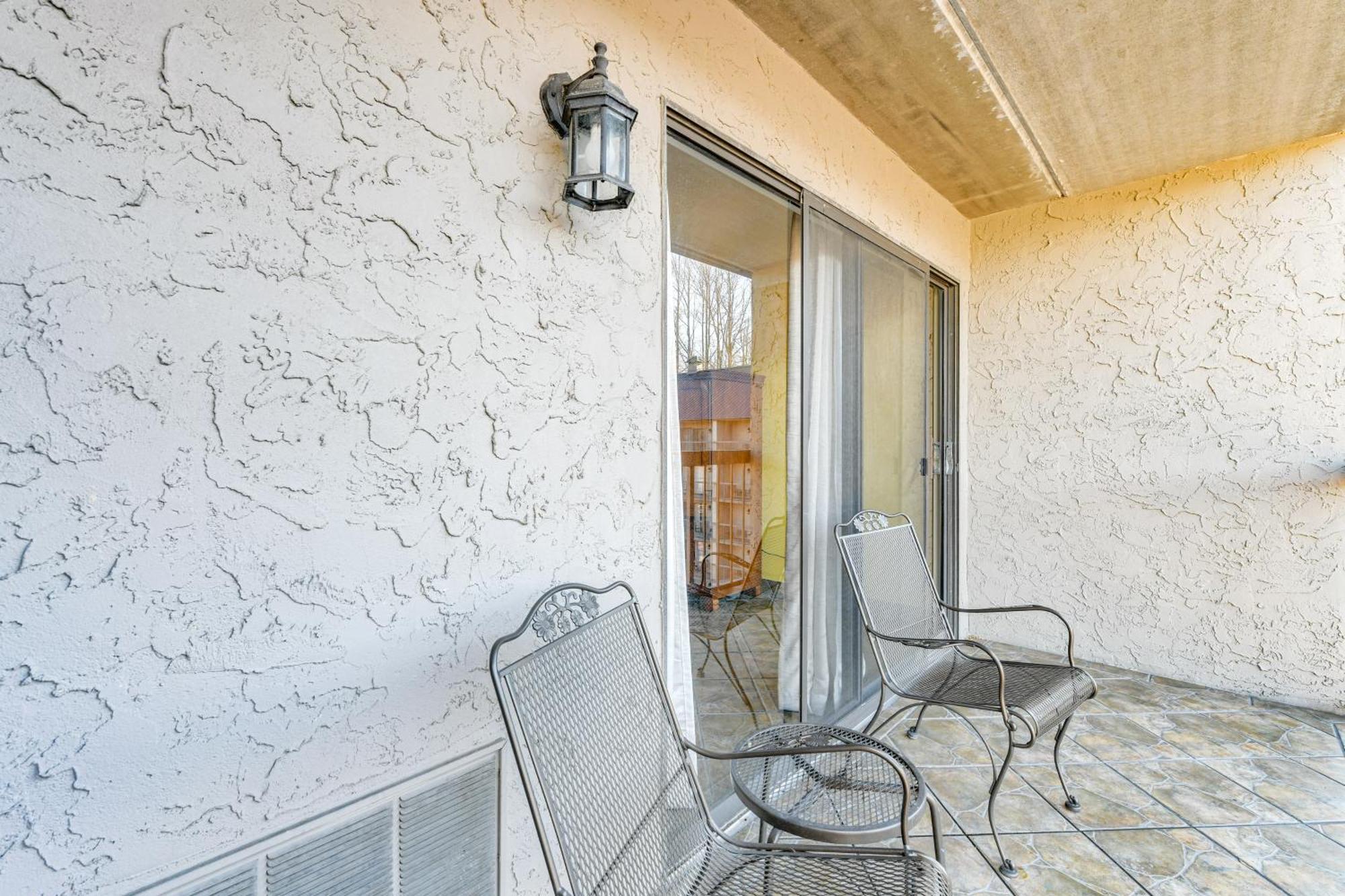Downtown Gatlinburg Condo With Community Pool! ภายนอก รูปภาพ